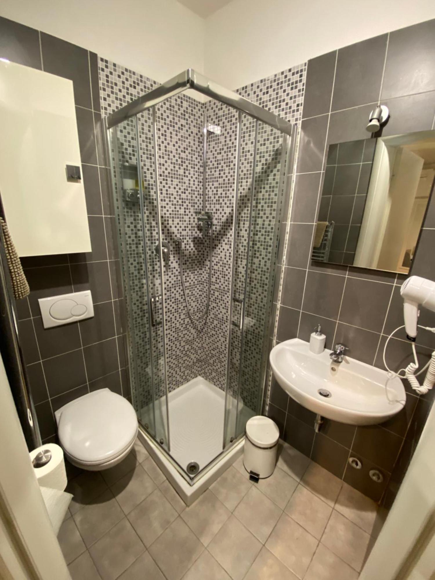 B&B And Home La Piazzetta Della Pioggia Μπολόνια Εξωτερικό φωτογραφία