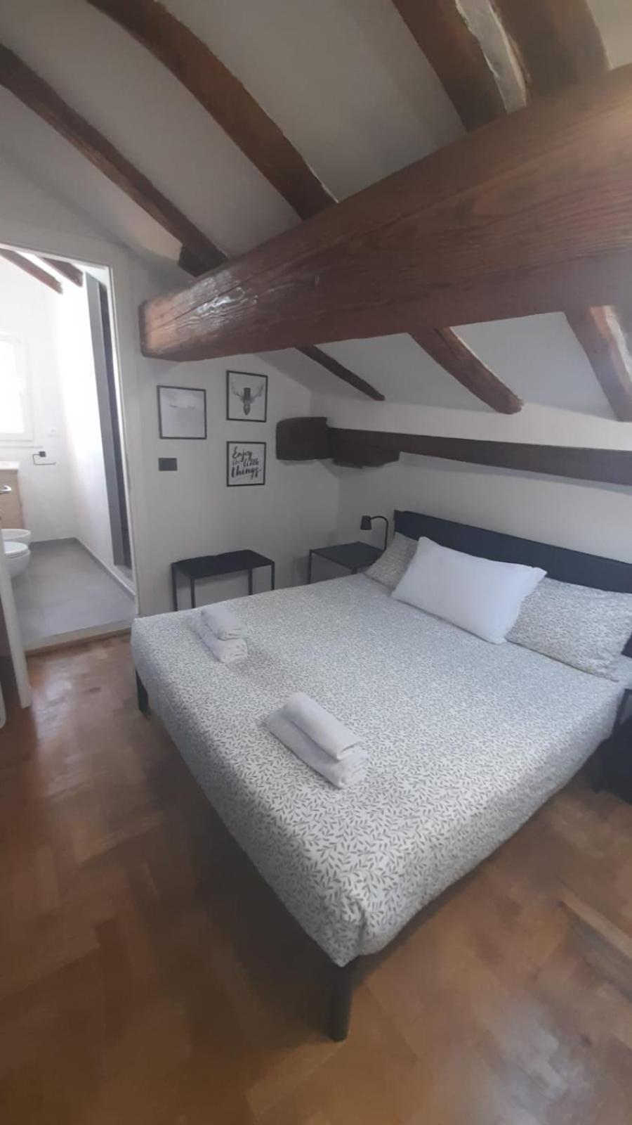 B&B And Home La Piazzetta Della Pioggia Μπολόνια Εξωτερικό φωτογραφία