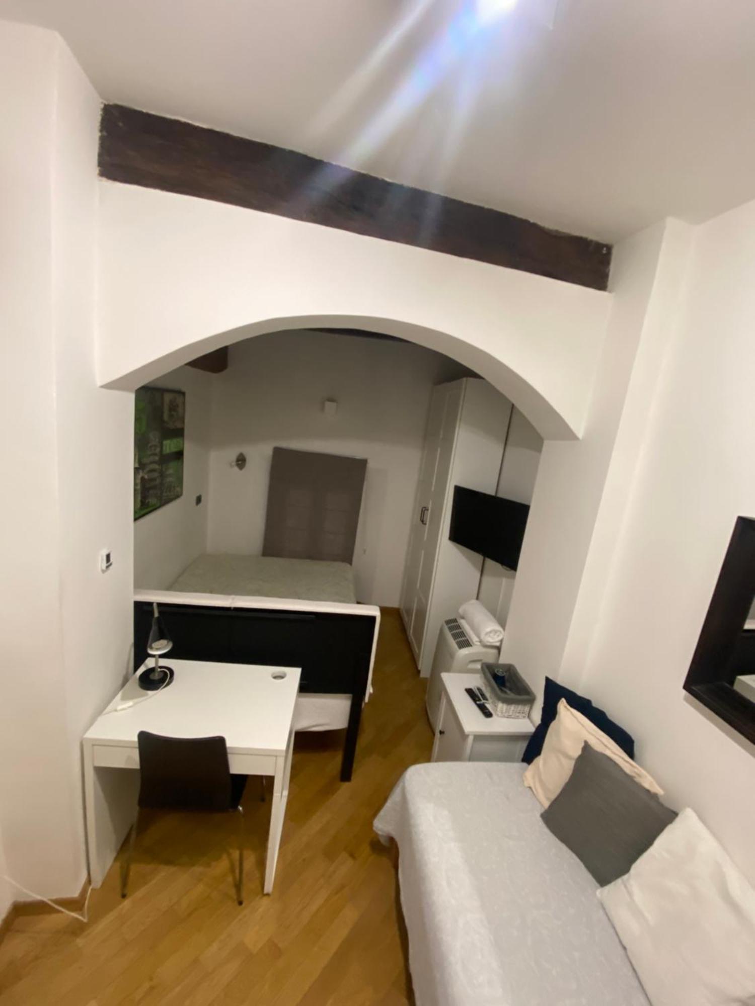 B&B And Home La Piazzetta Della Pioggia Μπολόνια Εξωτερικό φωτογραφία