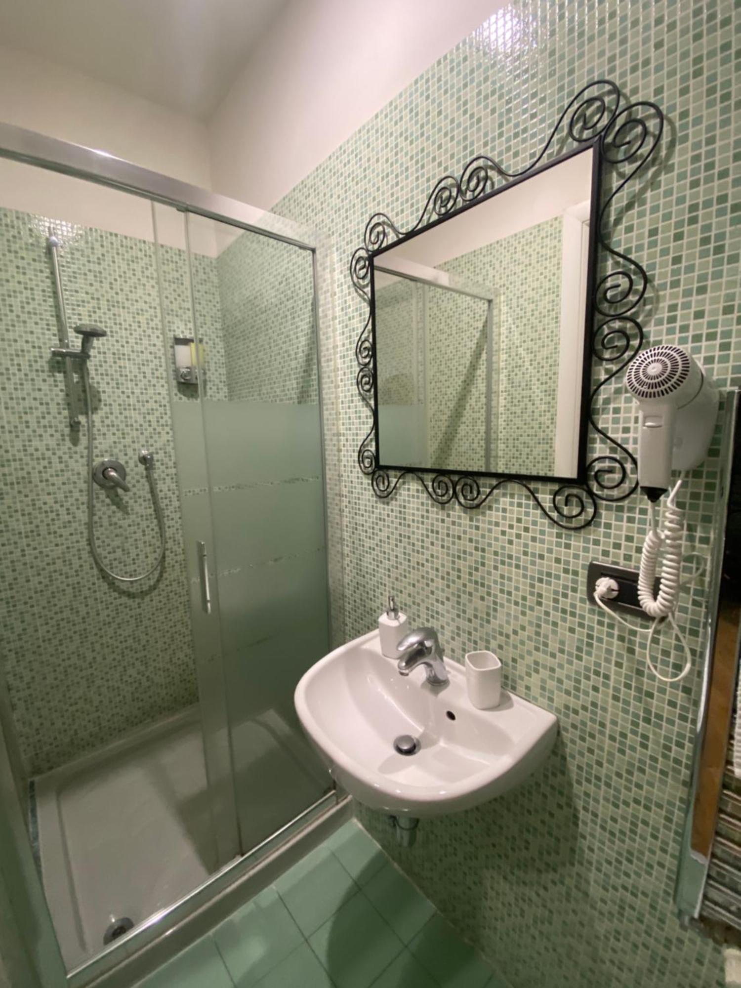 B&B And Home La Piazzetta Della Pioggia Μπολόνια Εξωτερικό φωτογραφία