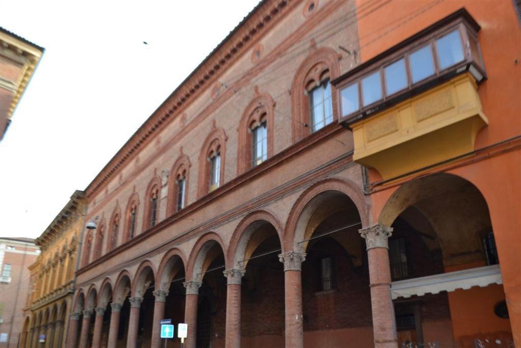 B&B And Home La Piazzetta Della Pioggia Μπολόνια Εξωτερικό φωτογραφία