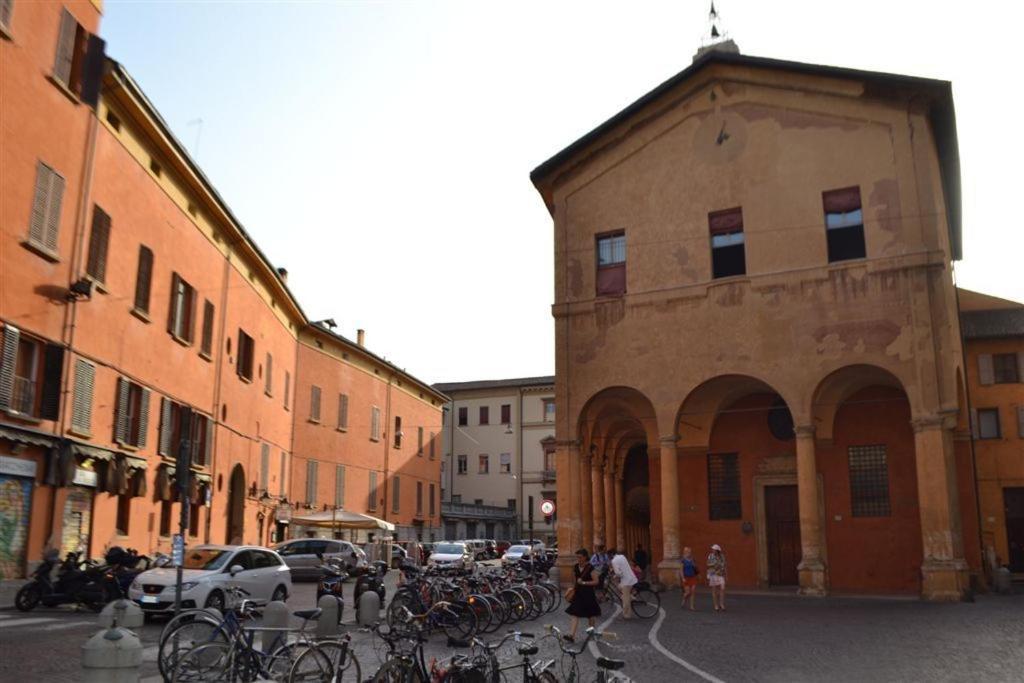 B&B And Home La Piazzetta Della Pioggia Μπολόνια Εξωτερικό φωτογραφία